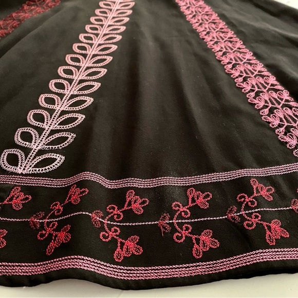 Sunny Leigh Black Skirt Size 8 Boho Flared Midi Maxi Floral Embroidery A-line - Picture 4 of 10